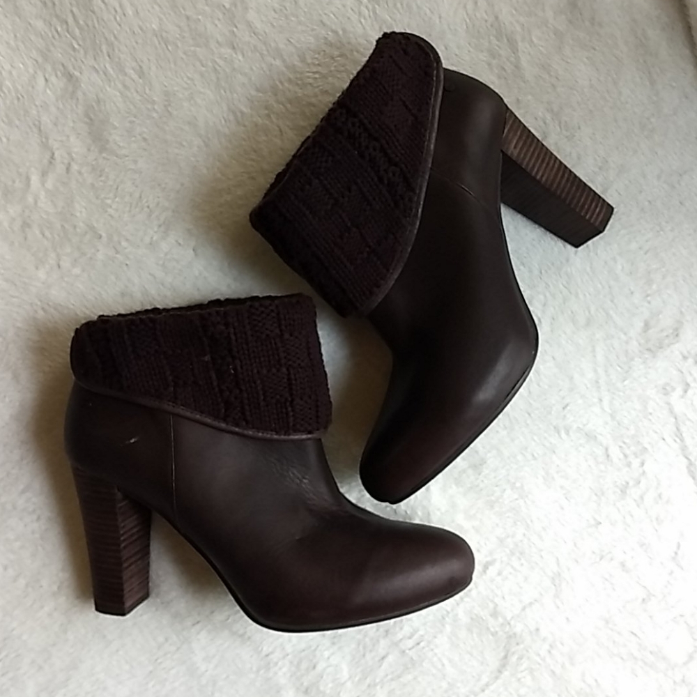 UGG Dandylion 1008755 brown leather boots size 11